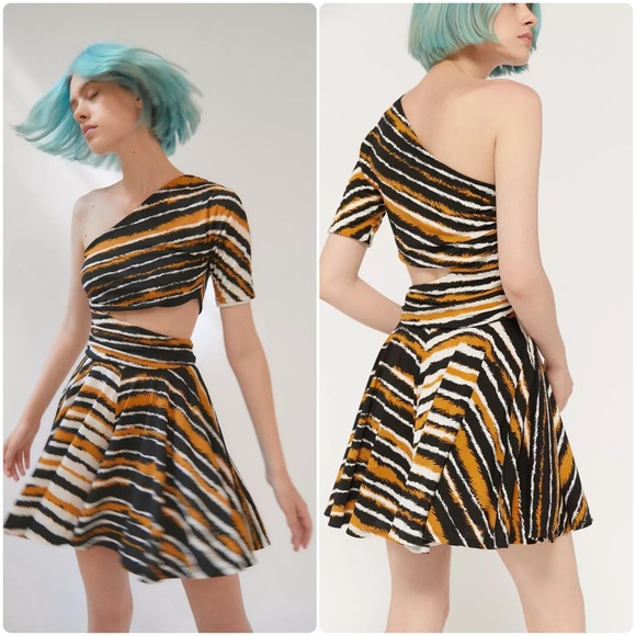 NWT Ronny Kobo Merlot One-Shoulder Cutout - Romper Tiger Stripe - Picture 1 of 7